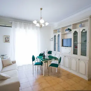 A Casa Di Rossella Appartamento Aeroporto di Catania Fontana Rossa