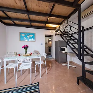 Casa vacanze Sikulahouse - In The Center, Catania